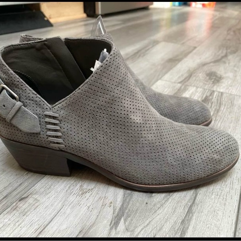 Vince Camuto Gray Women's Ankle Boots